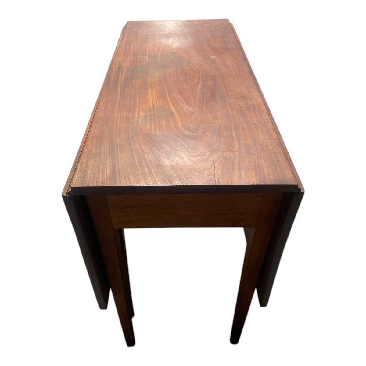 Hepplewhite Mahogany Drop‐Leaf Table – ca. 1800 Massachusetts