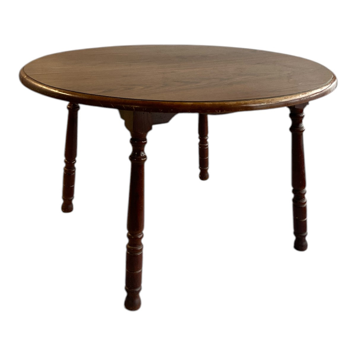 Round Oak‐Look Dining Table + Leaf – Seats 4–6
