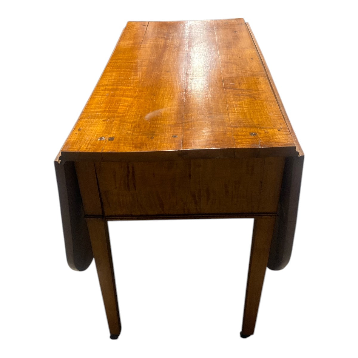Chippendale Tiger Maple Drop‑Leaf Table – ca. 1800 New England Flame