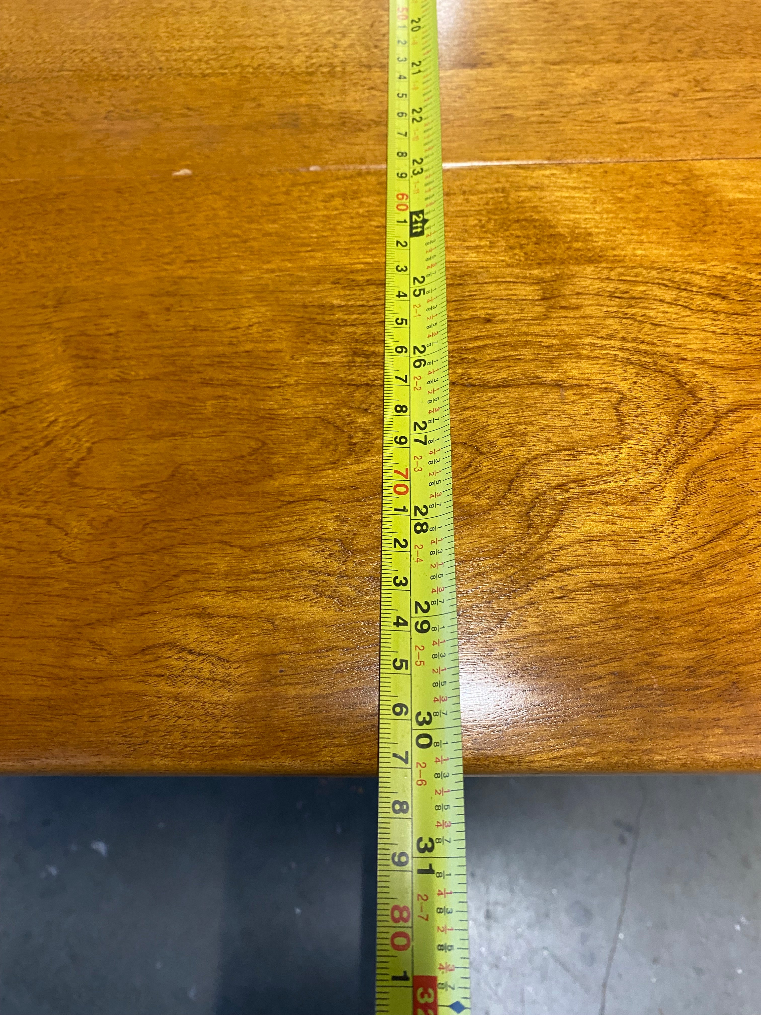 Colonial Revival Maple Drop-Leaf Coffee Table with Turned Legs