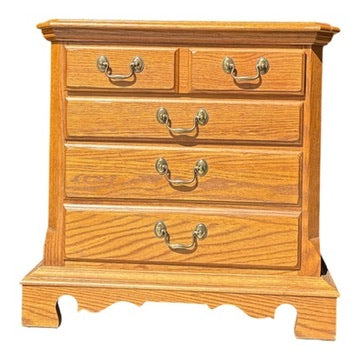 Thomasville American Oak Nightstand Colonial Revival Style Brass Bail Pulls