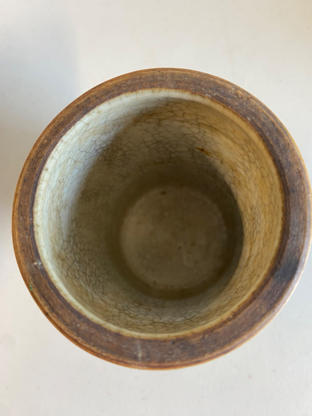 Chinese Crackle Glaze Brush Pot with Figural Scene & Seal Mark