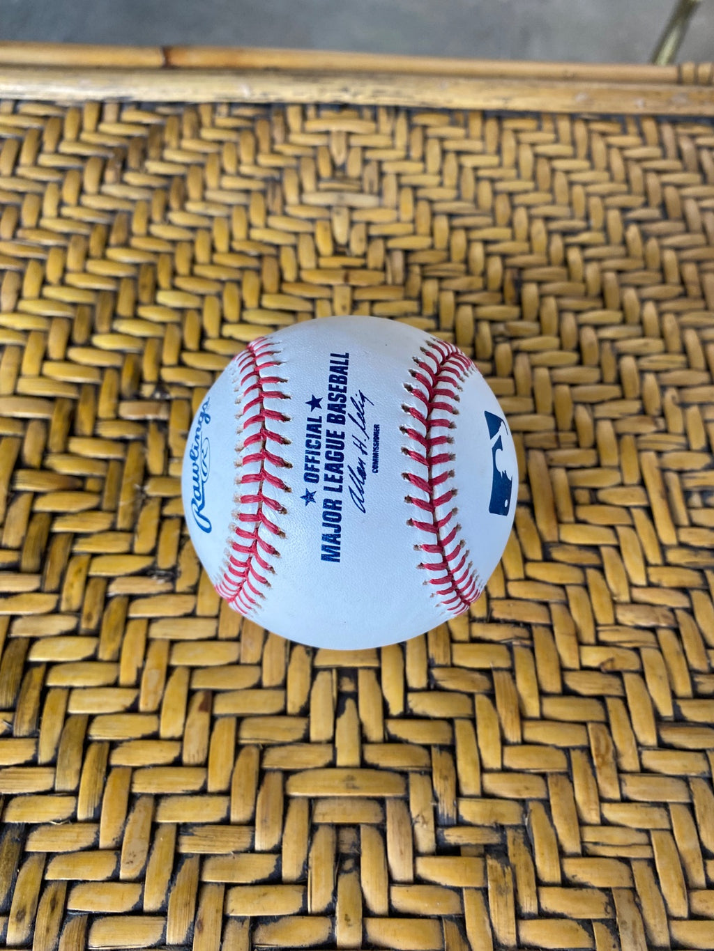 Autographed Rawlings Official MLB Baseball #53 Selig Era Signed Collectible