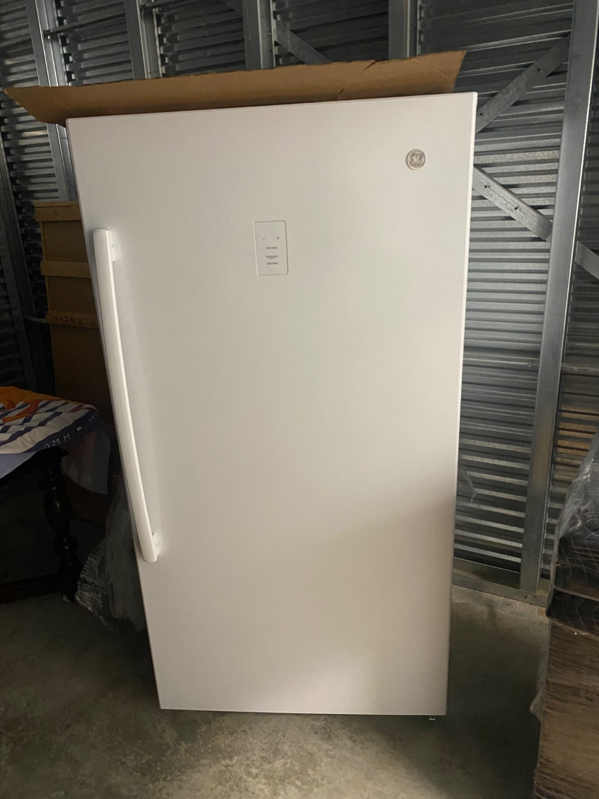 GE 17 Cu Ft Upright Freezer FUF17SMRWW Frost-Free — Nearly New 2022