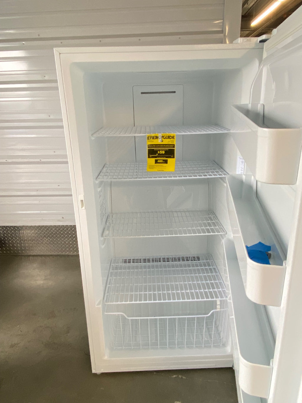 GE 17 Cu Ft Upright Freezer FUF17SMRWW Frost-Free — Nearly New 2022