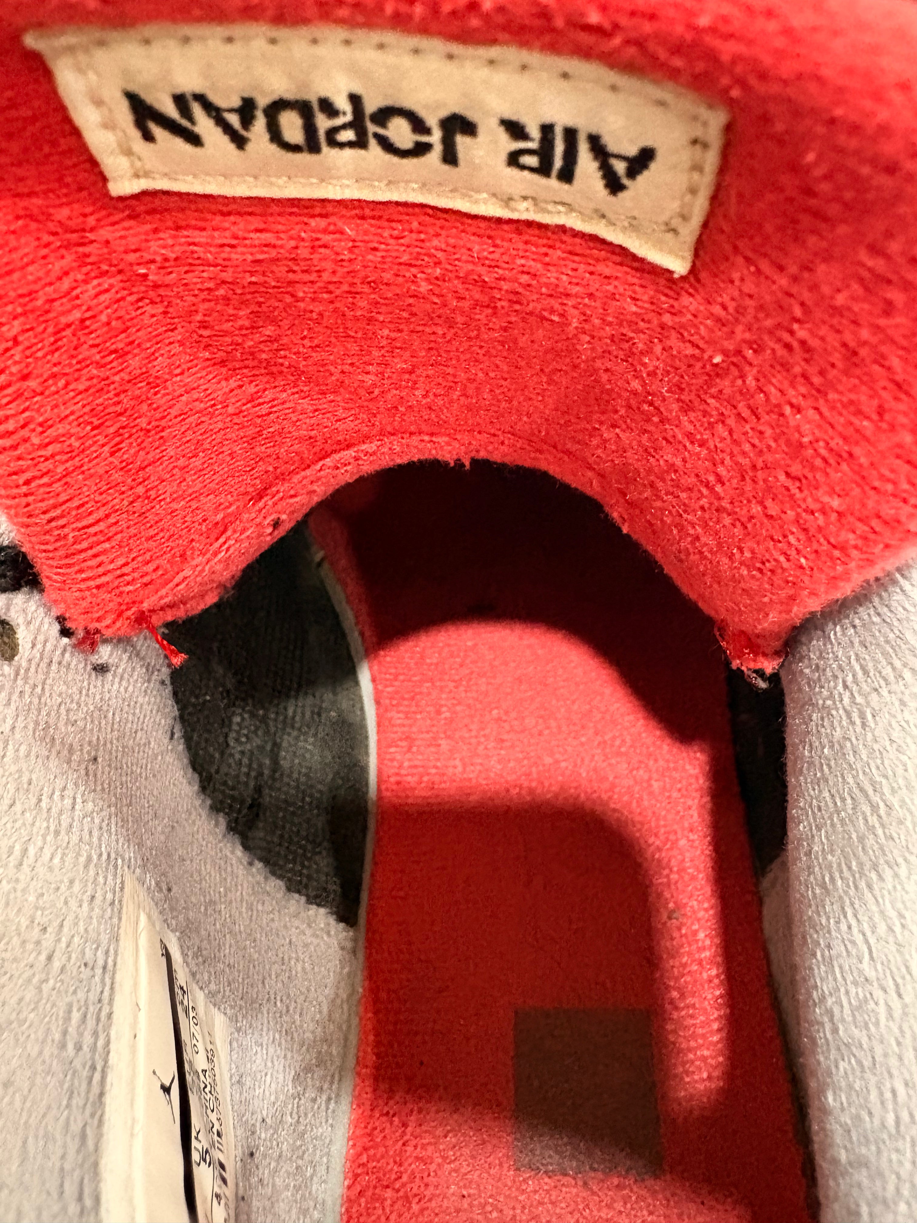 Air Jordan 4 Bred Black/Red – OG Heat, Worn with Soul