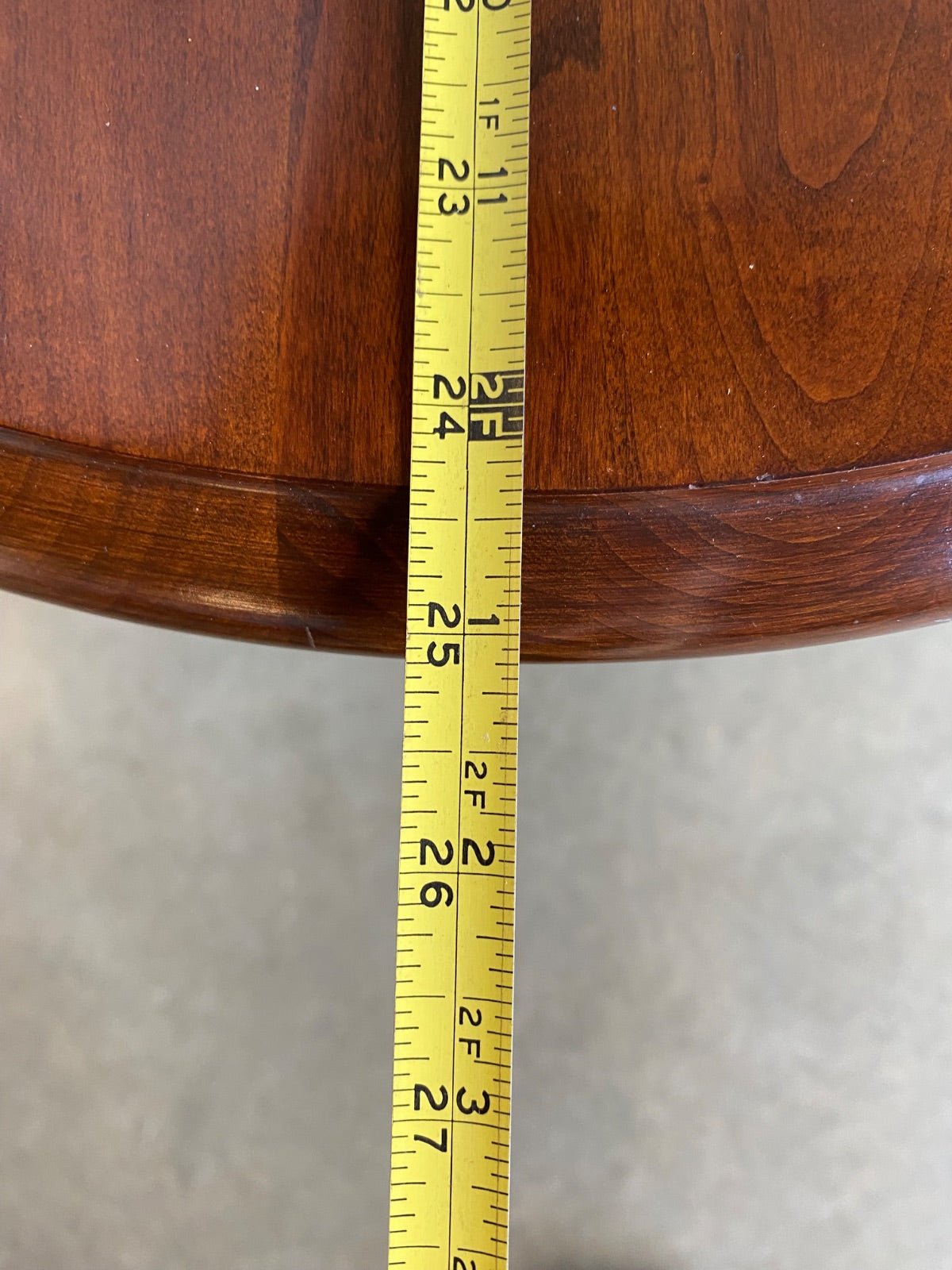 Queen Anne Style Cherry Oval End Table with Drawer & Cabriole Legs