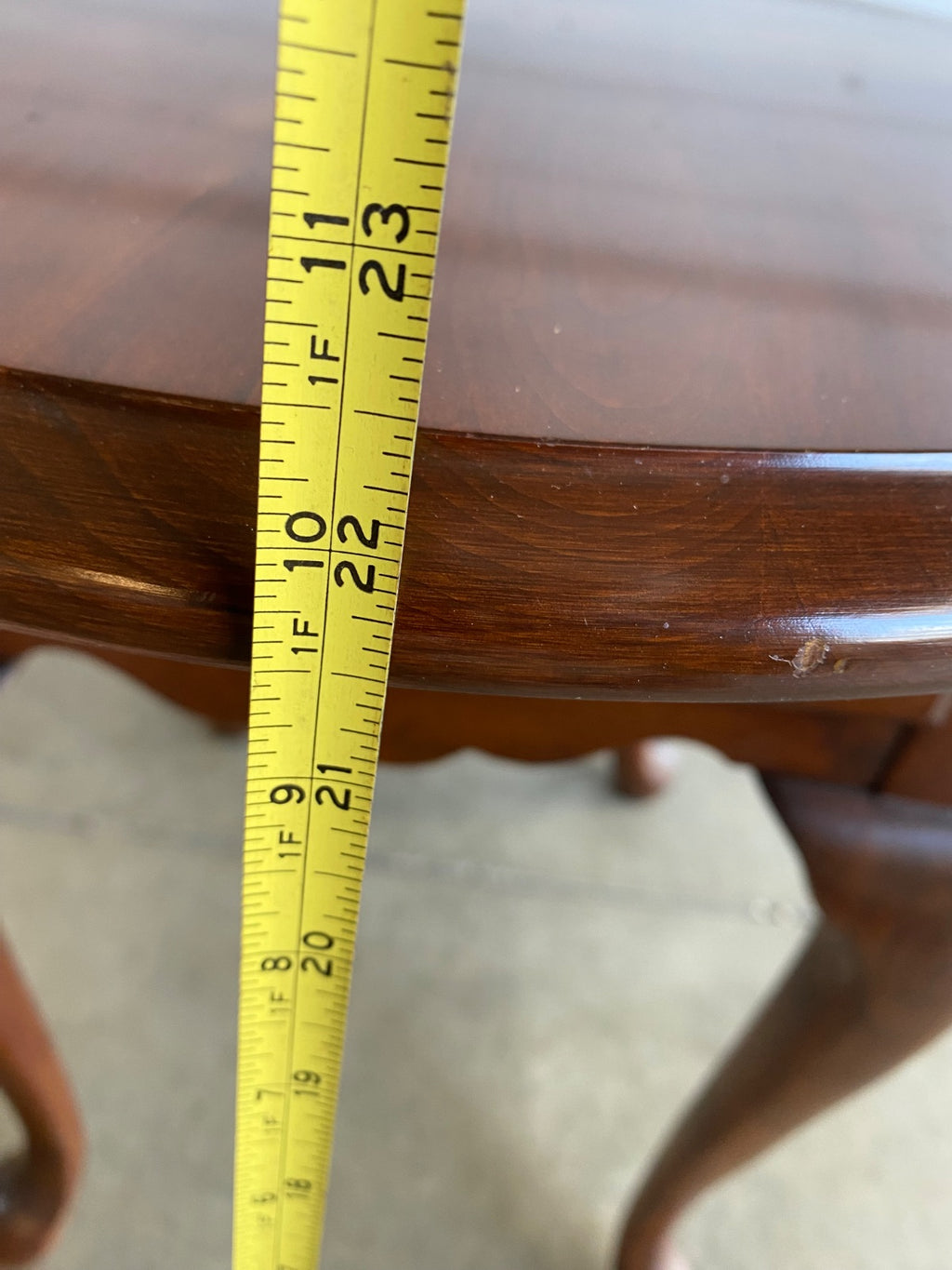 Queen Anne Style Cherry Oval End Table with Drawer & Cabriole Legs