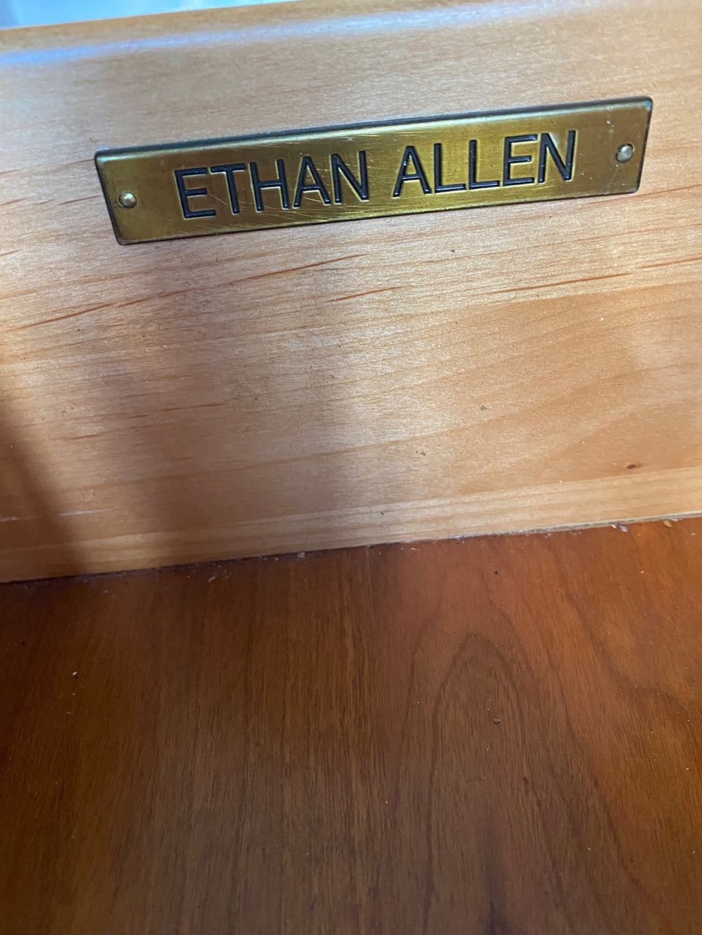 Ethan Allen Bombé Chest in Burled Walnut Veneer with French Provincial Styling