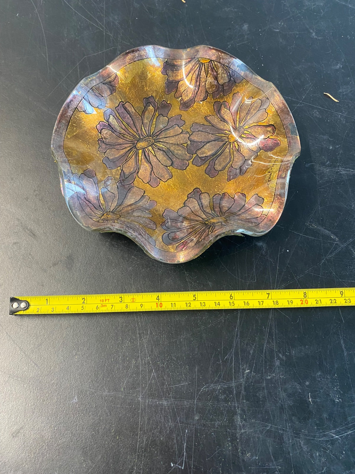 Count Agapi Signed Art Glass Ruffled Bowl with Gold Leaf Floral Motif