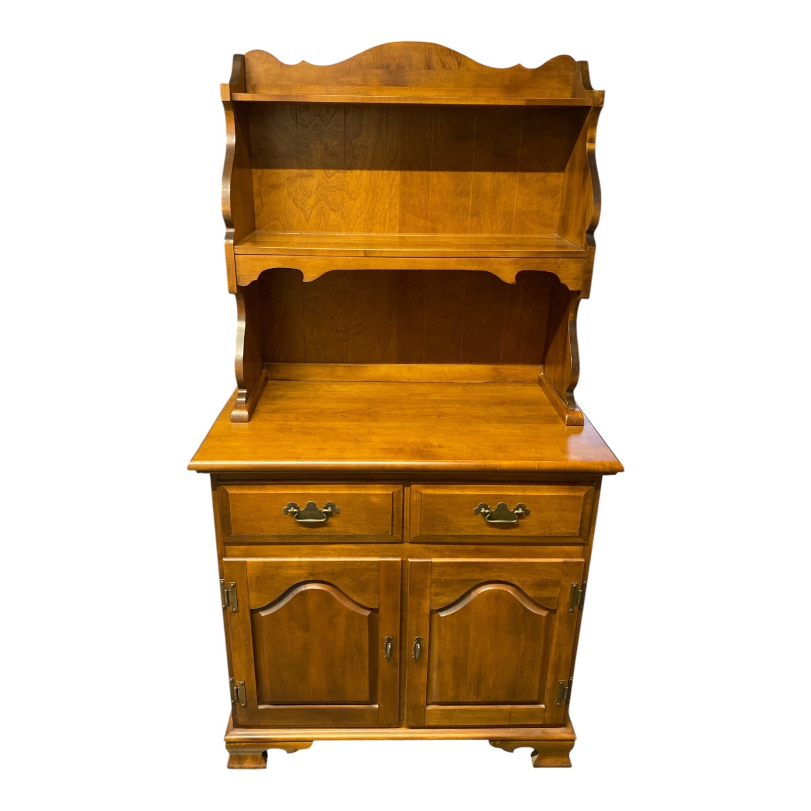 Vintage Maple Colonial Dry Sink Hutch with Scalloped Shelving & Brass Hardware