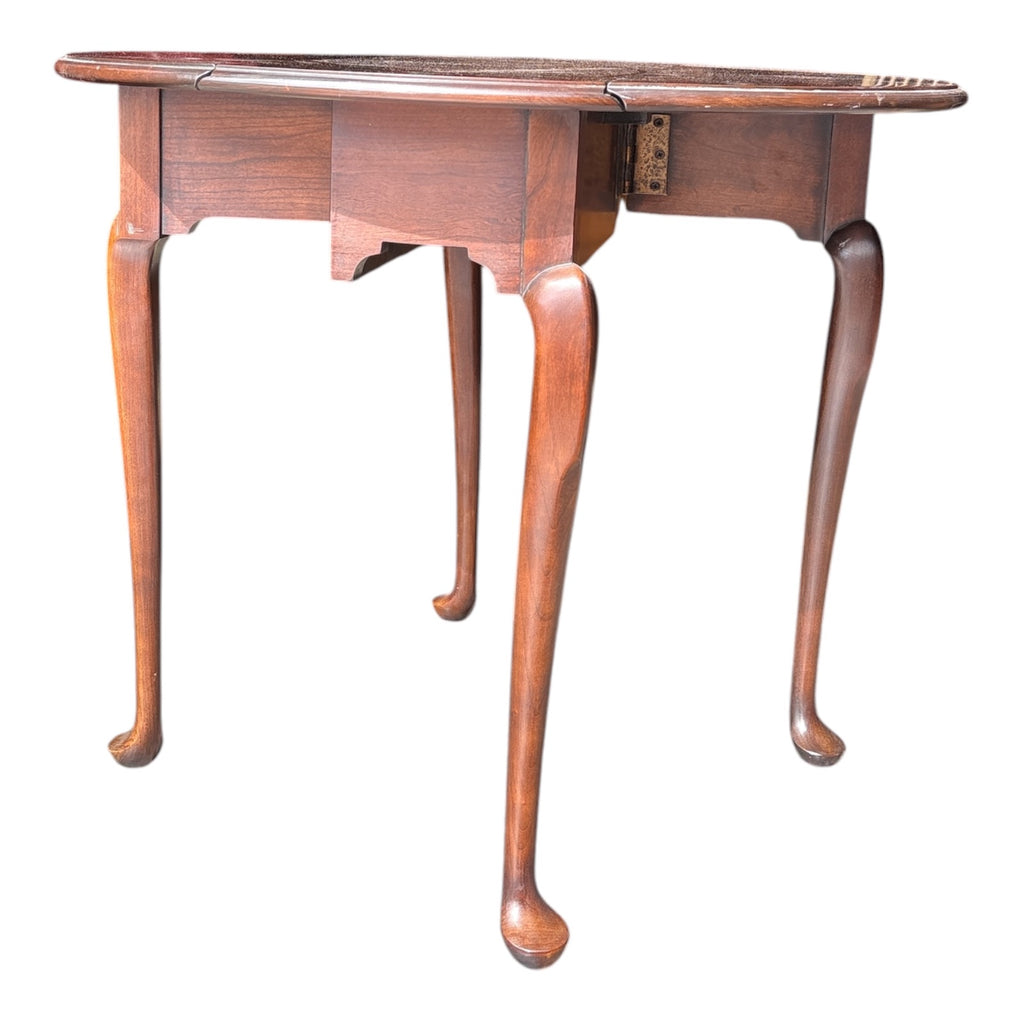 Queen Anne Style Cherry Drop-Leaf Table with Cabriole Legs & Pad Feet