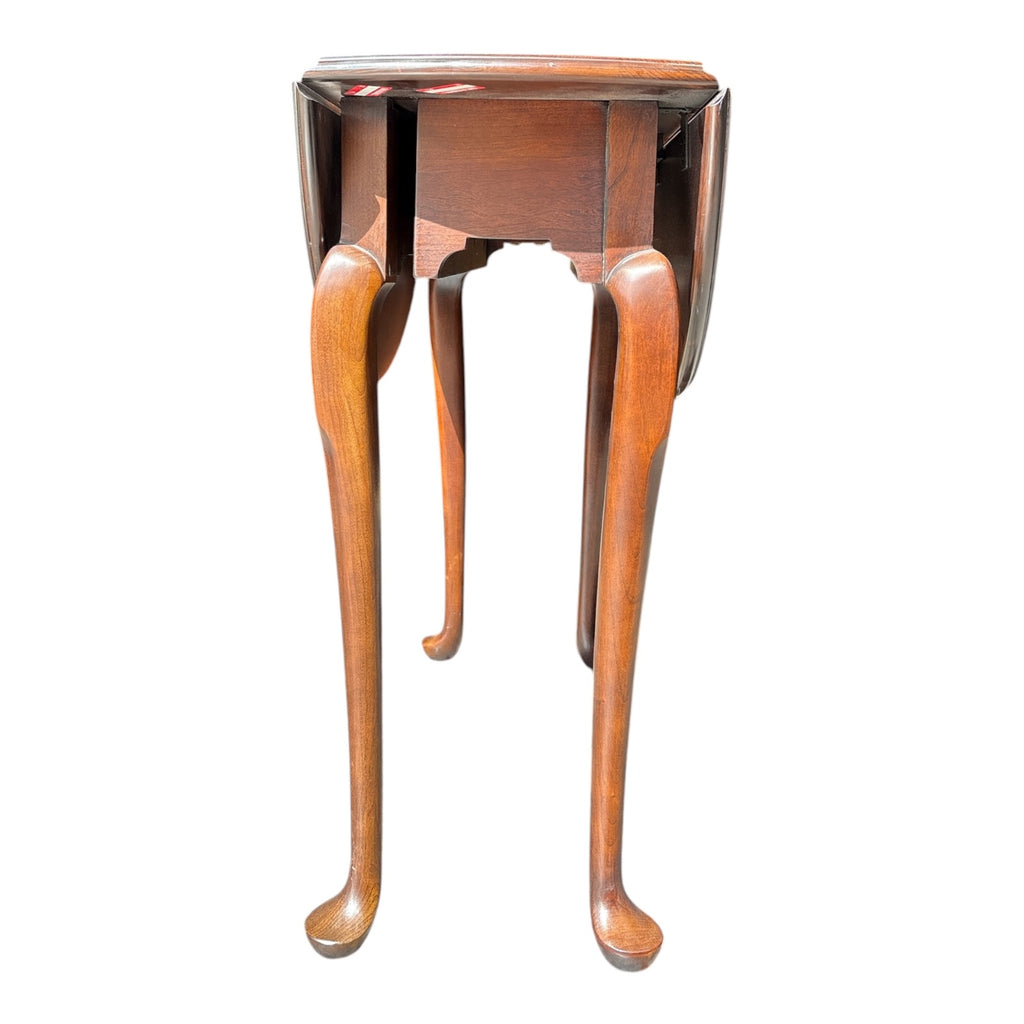 Queen Anne Style Cherry Drop-Leaf Table with Cabriole Legs & Pad Feet