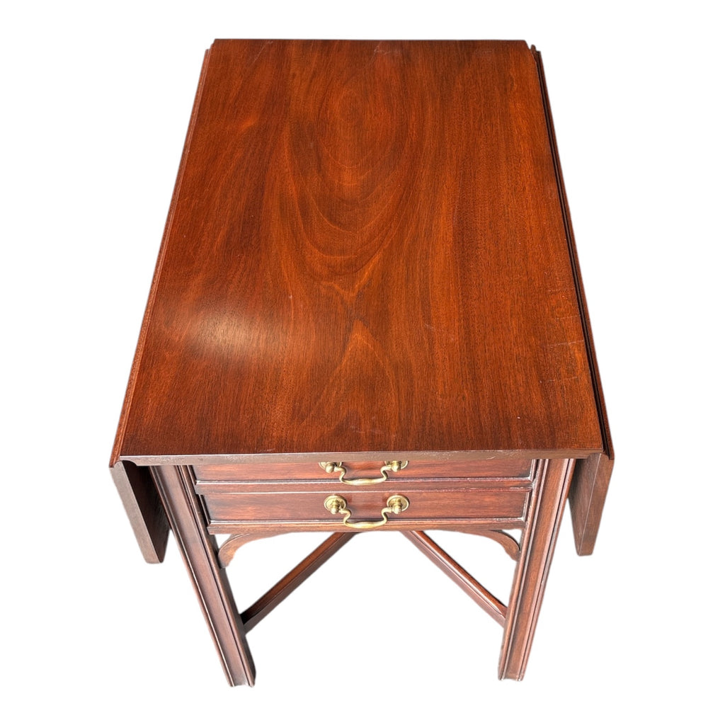 Henkle Harris Chippendale-Style Mahogany Pembroke Drop-Leaf Table with Brass Bail Hardware