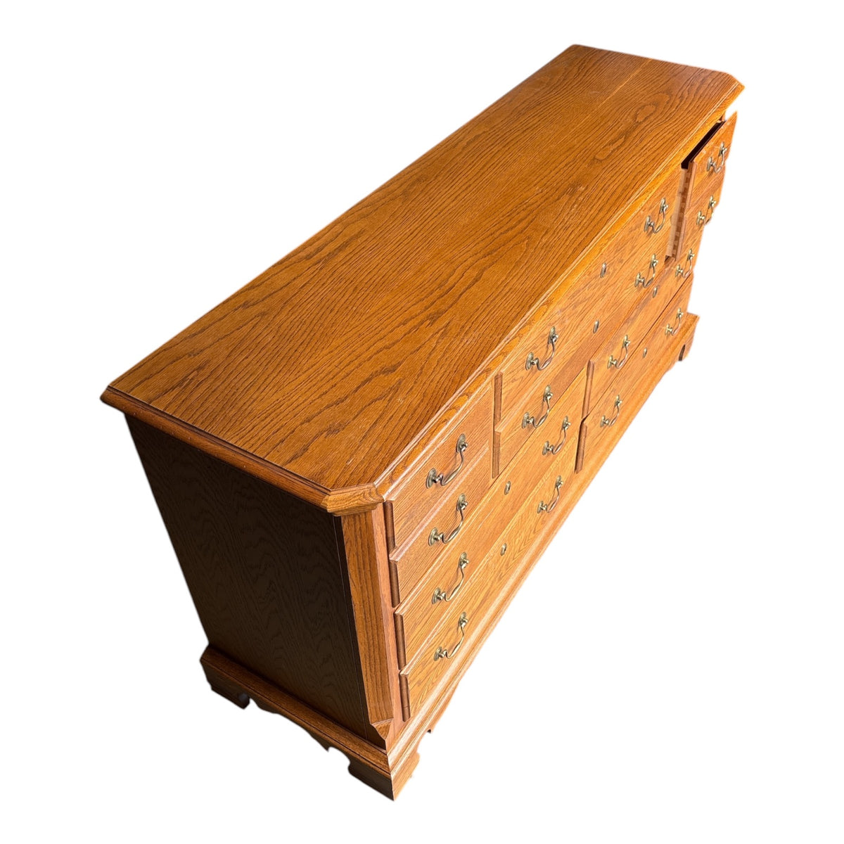 Thomasville American Oak 9-Drawer Triple Dresser Colonial Revival Style