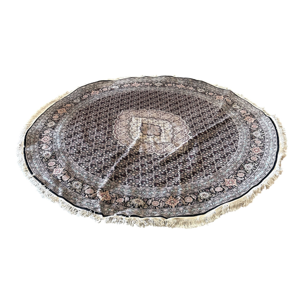 Round Persian-Style Tabriz Mahi Wool Rug with Scalloped Edge, Approx 8ft