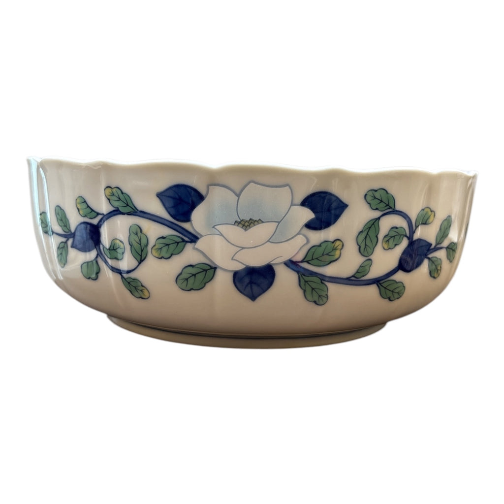 Andrea by Sadek Japanese Porcelain Scalloped Serving Bowl Magnolia Vine Pattern