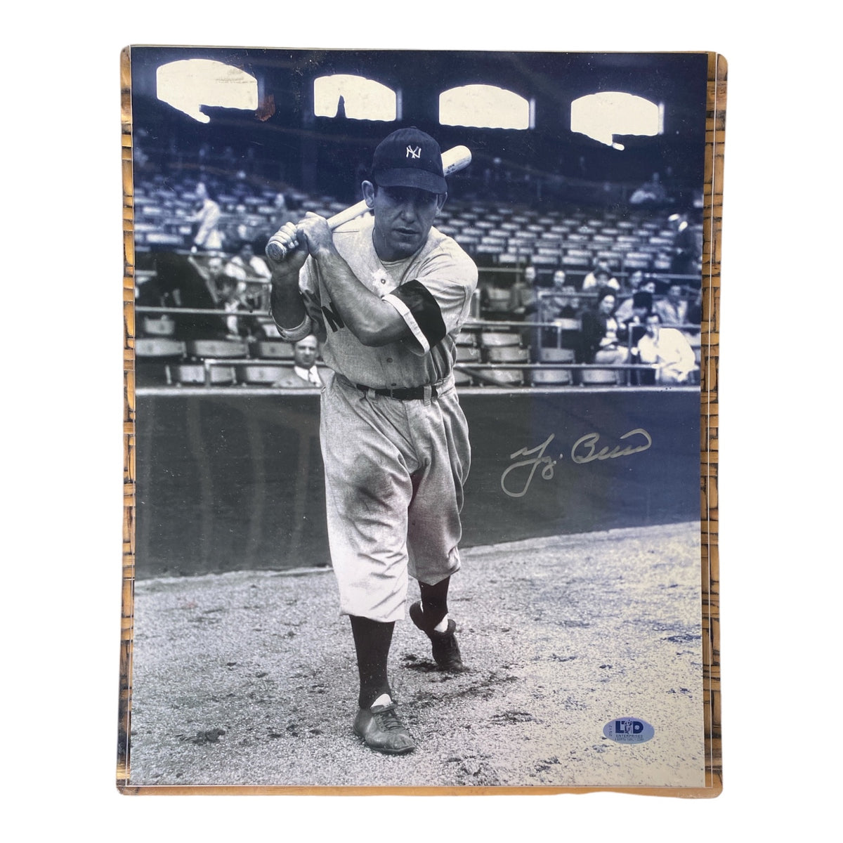 Yogi Berra Signed 8x10 Photo with LTD Enterprises COA Hologram
