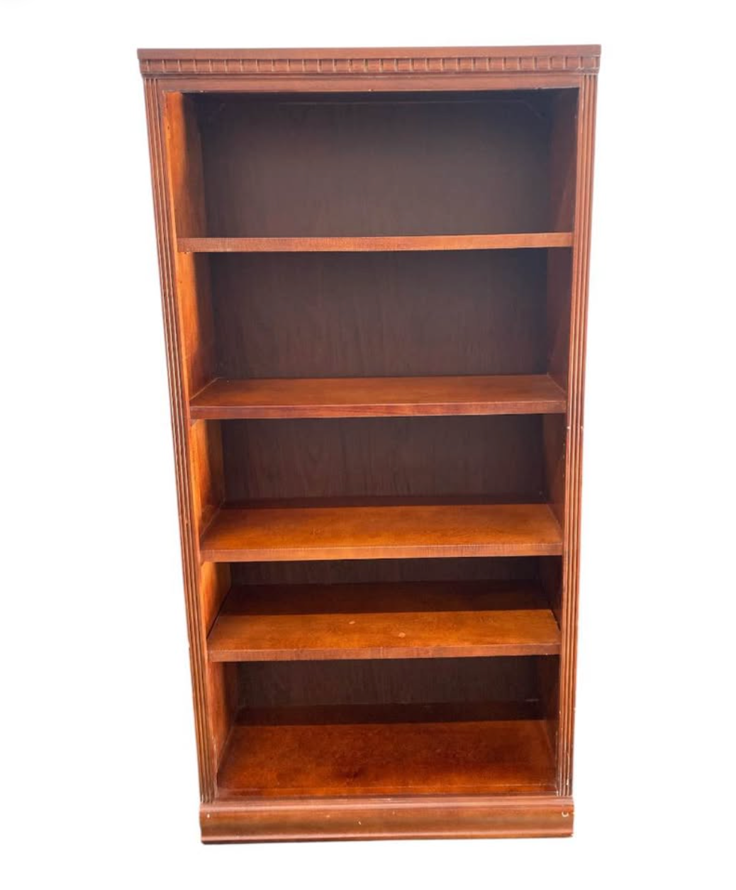 Vintage Carved Bookshelf – Mahogany Display Tower
