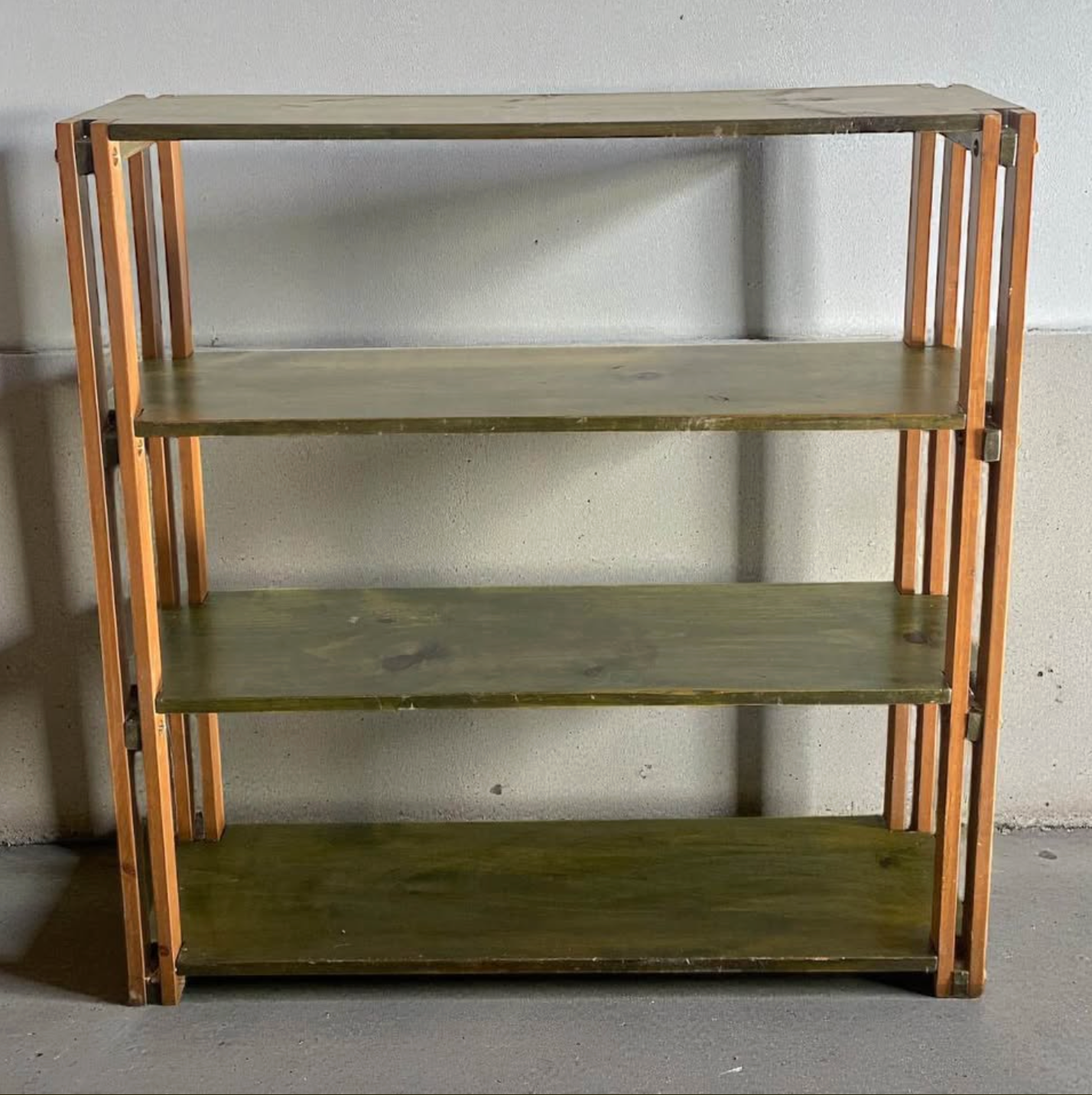 Open Wood Shelf – Green Slat Bookshelf