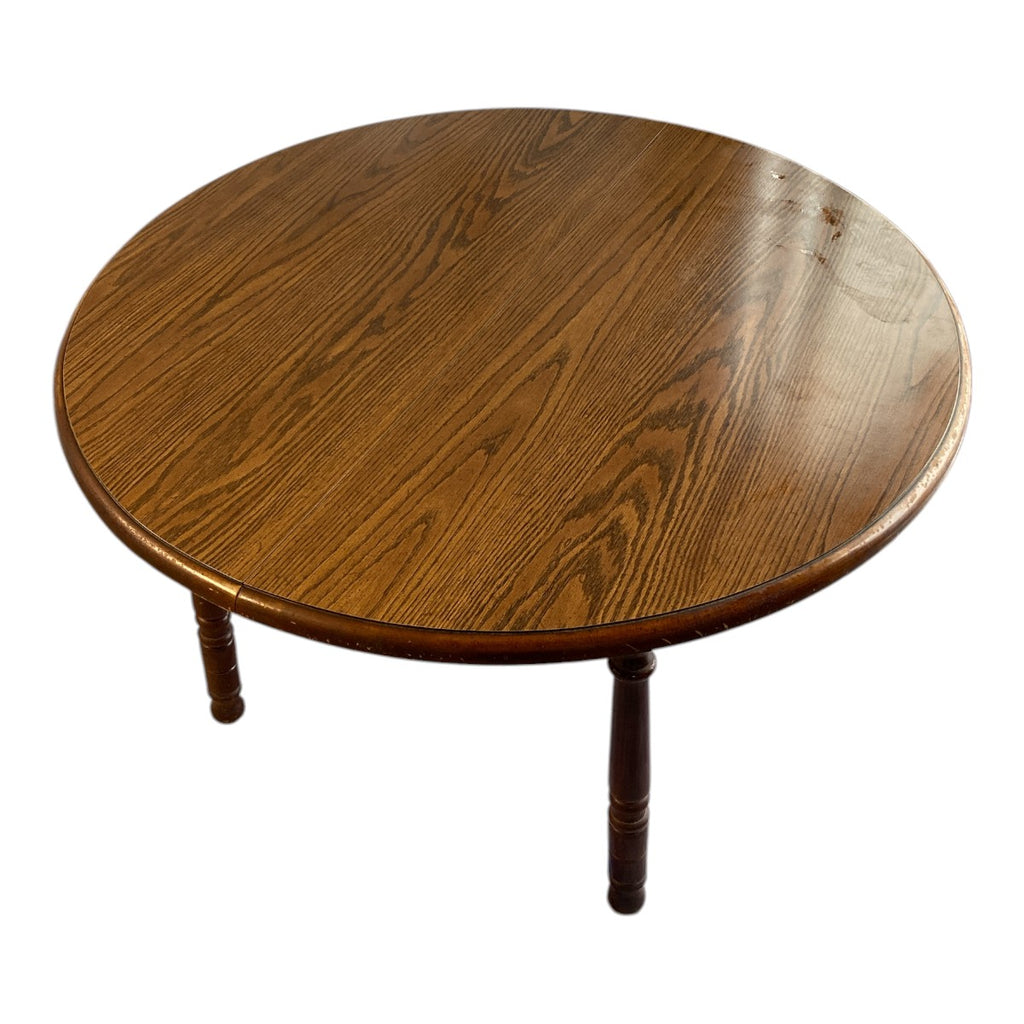 Round Oak‐Look Dining Table + Leaf – Seats 4–6