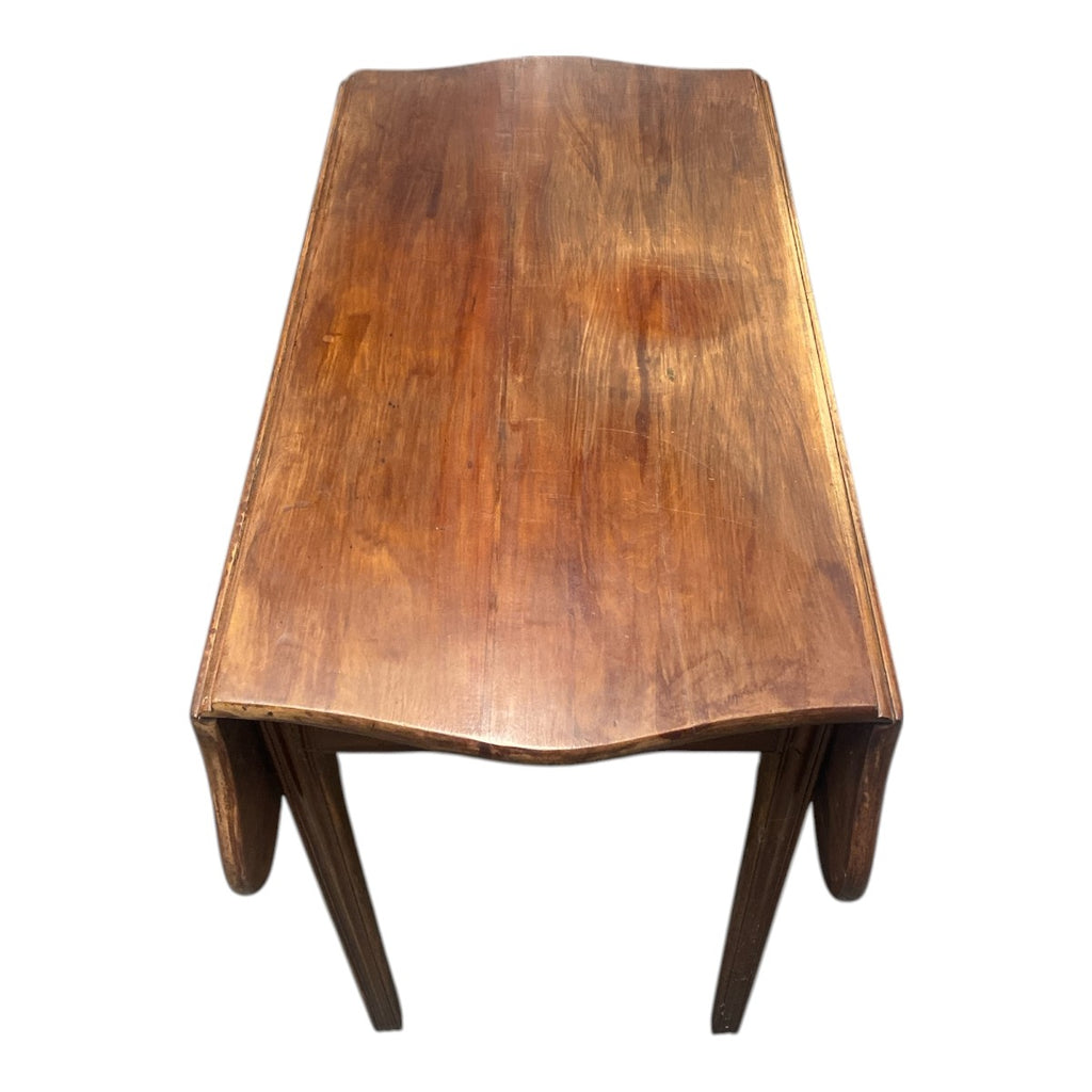 Federal Cherry Pembroke Table – CT River Valley, ca. 1800–1810 – Scalloped Leaves + Drawer