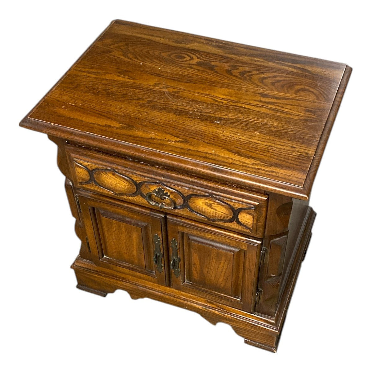 Vintage Syracuse Cabinet Co. Carved Oak Nightstand / Side Cabinet