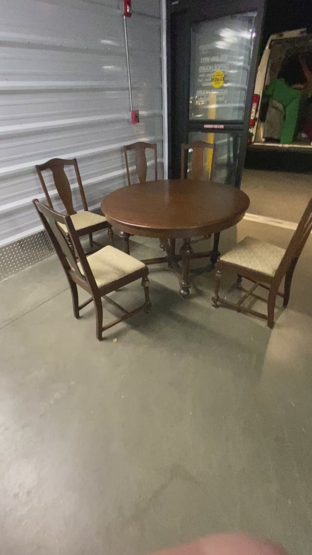 Union Furniture Co. Jacobean Revival Oak Dining Set with 5 Chairs, c.1920s