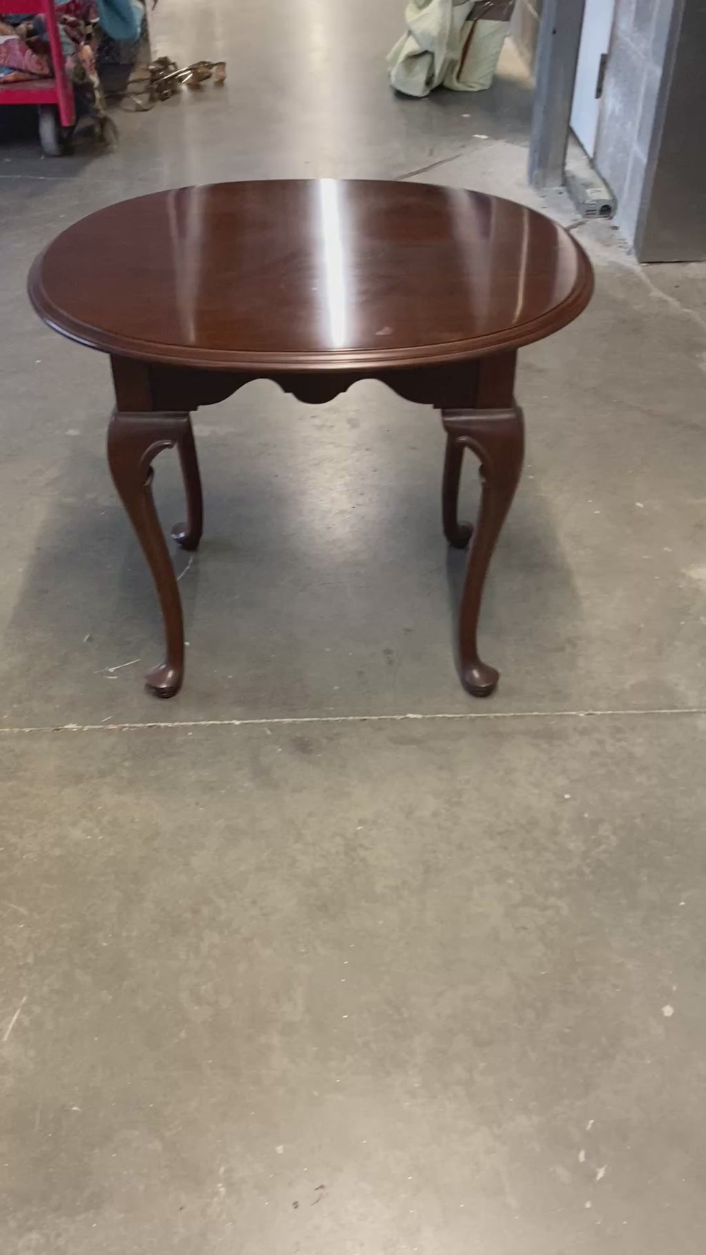 Vintage Queen Anne–Style Oval Side Table
