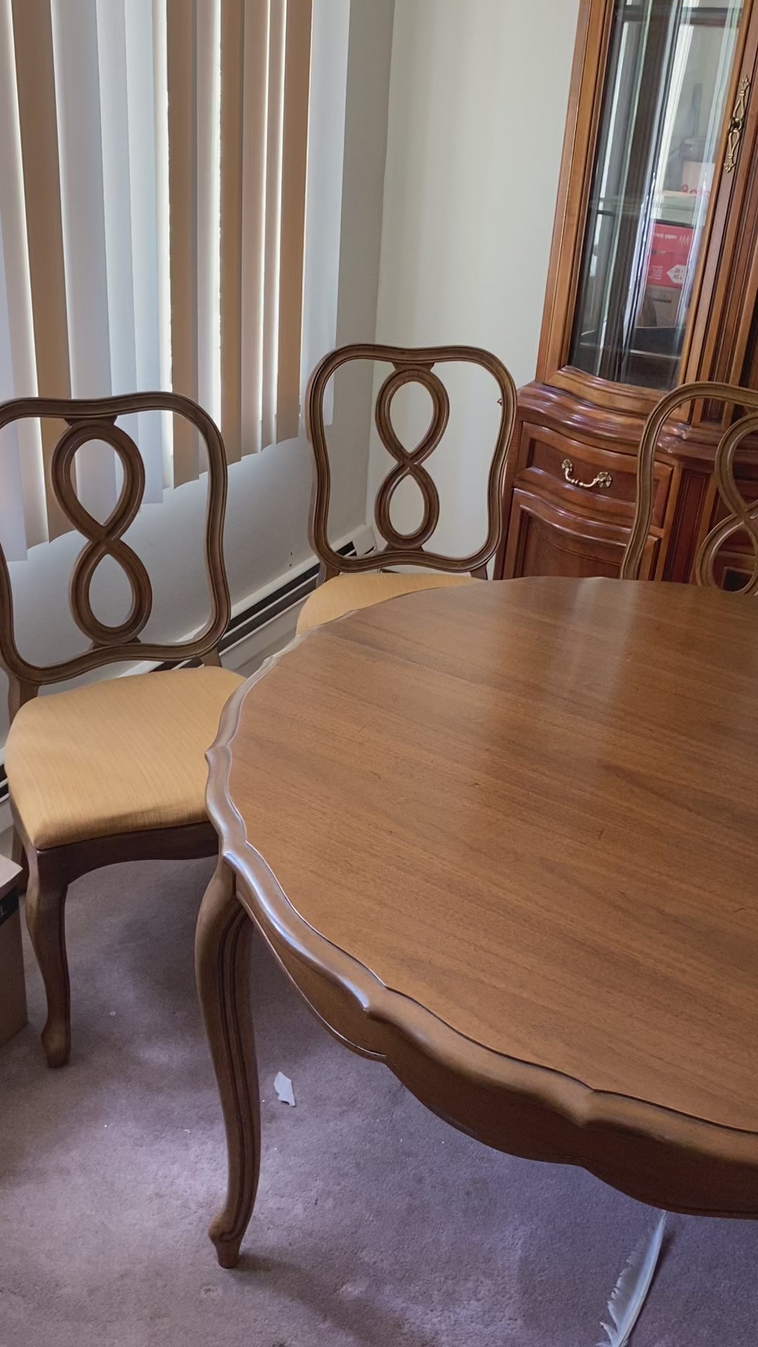 Thomasville 1968 French Provincial Dining Set – Round Table + 4 Chairs