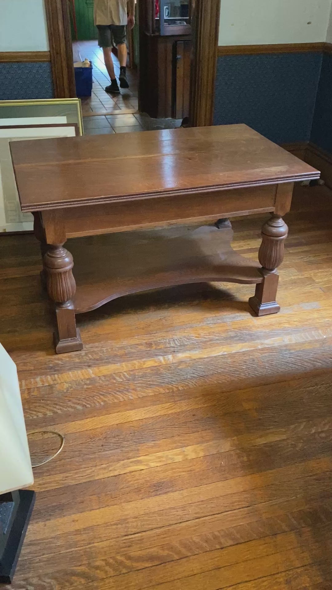 Victorian Quarter-Sawn Oak Library Table with Gadrooned Legs & Beaded Edge
