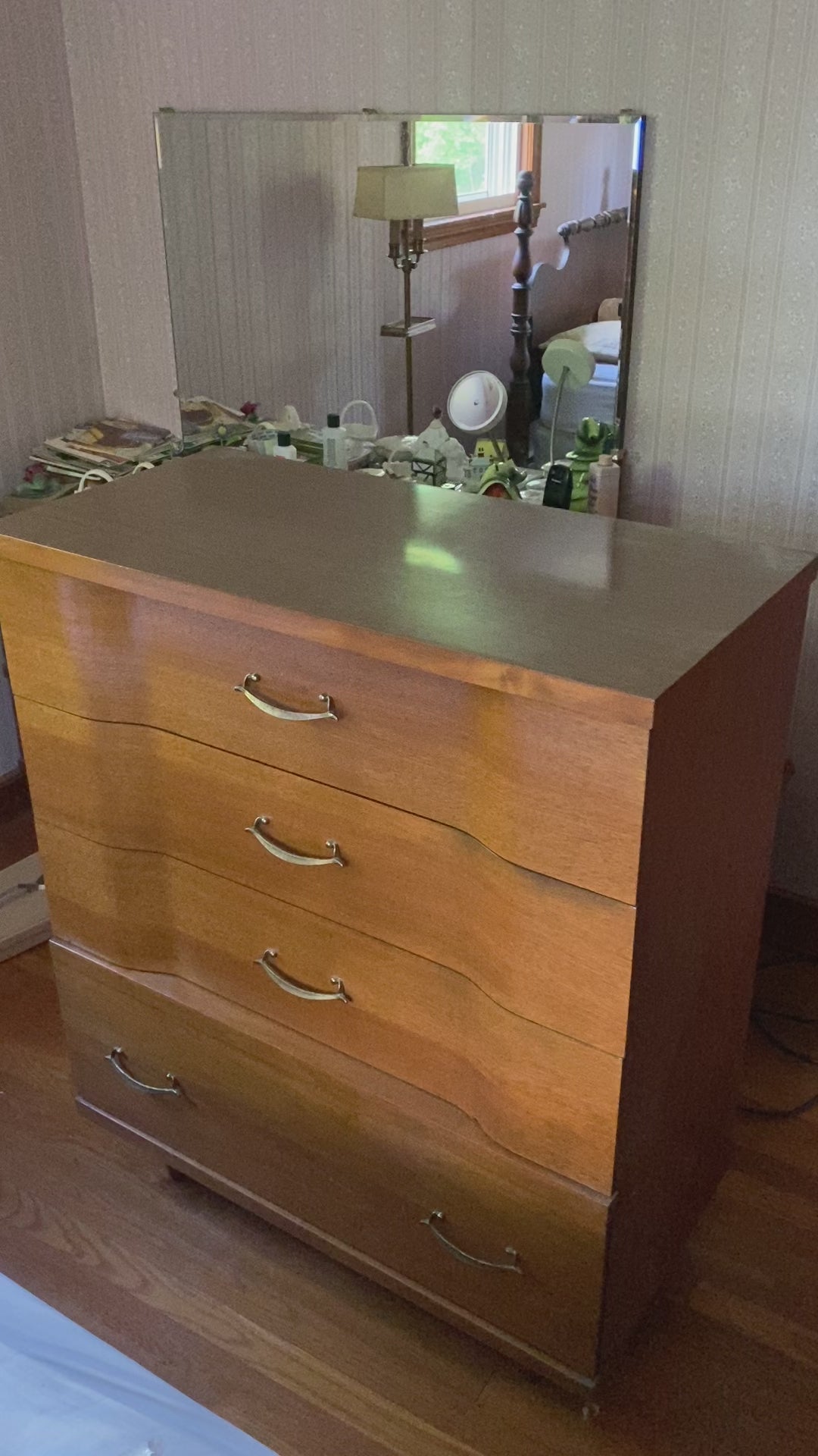 Mid-Century Wave-Front 4-Drawer Dresser – Solid Wood