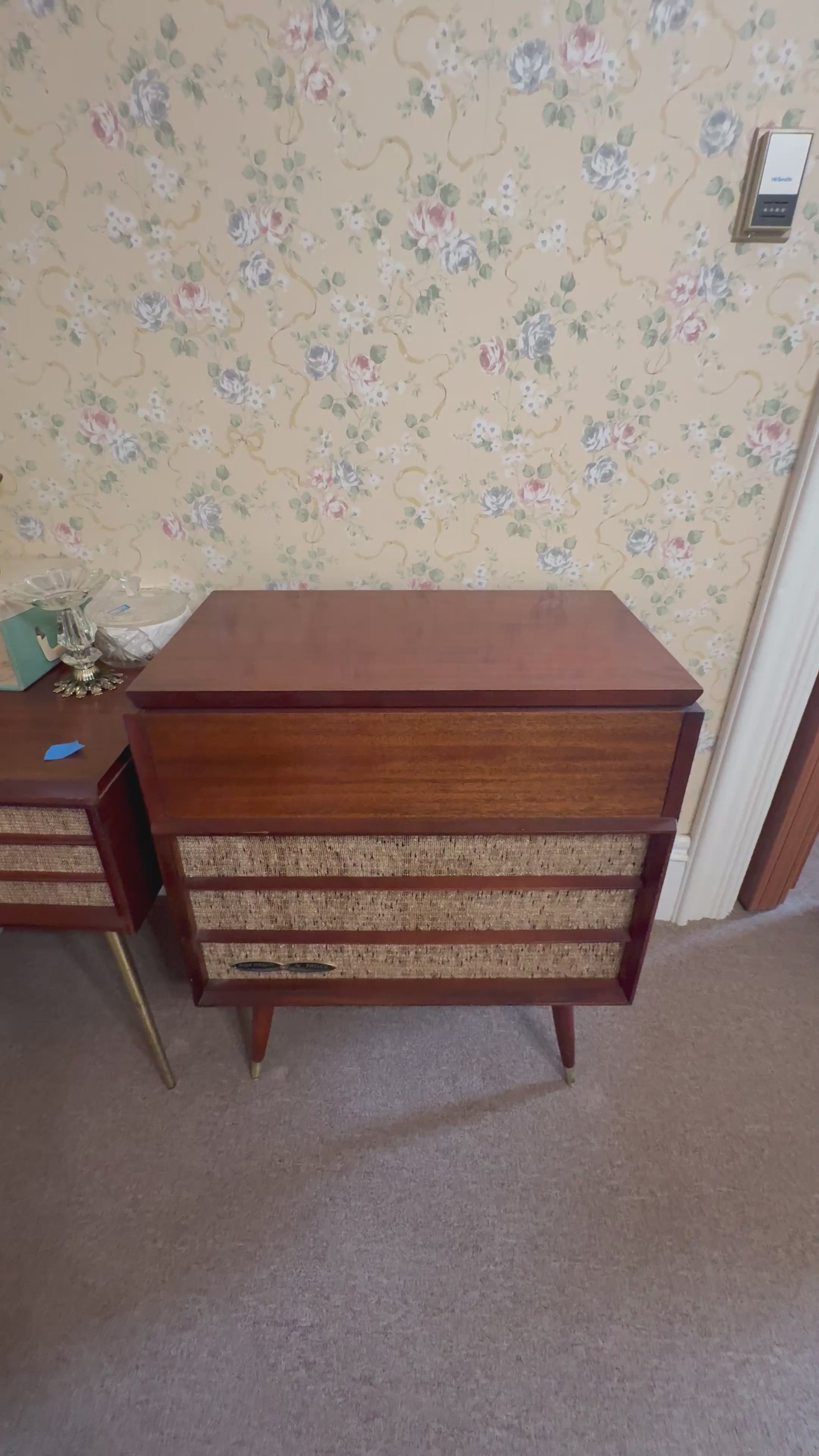 Philco High Fidelity Console Stereo Cabinet Mahogany Veneer Splayed Legs c.1960