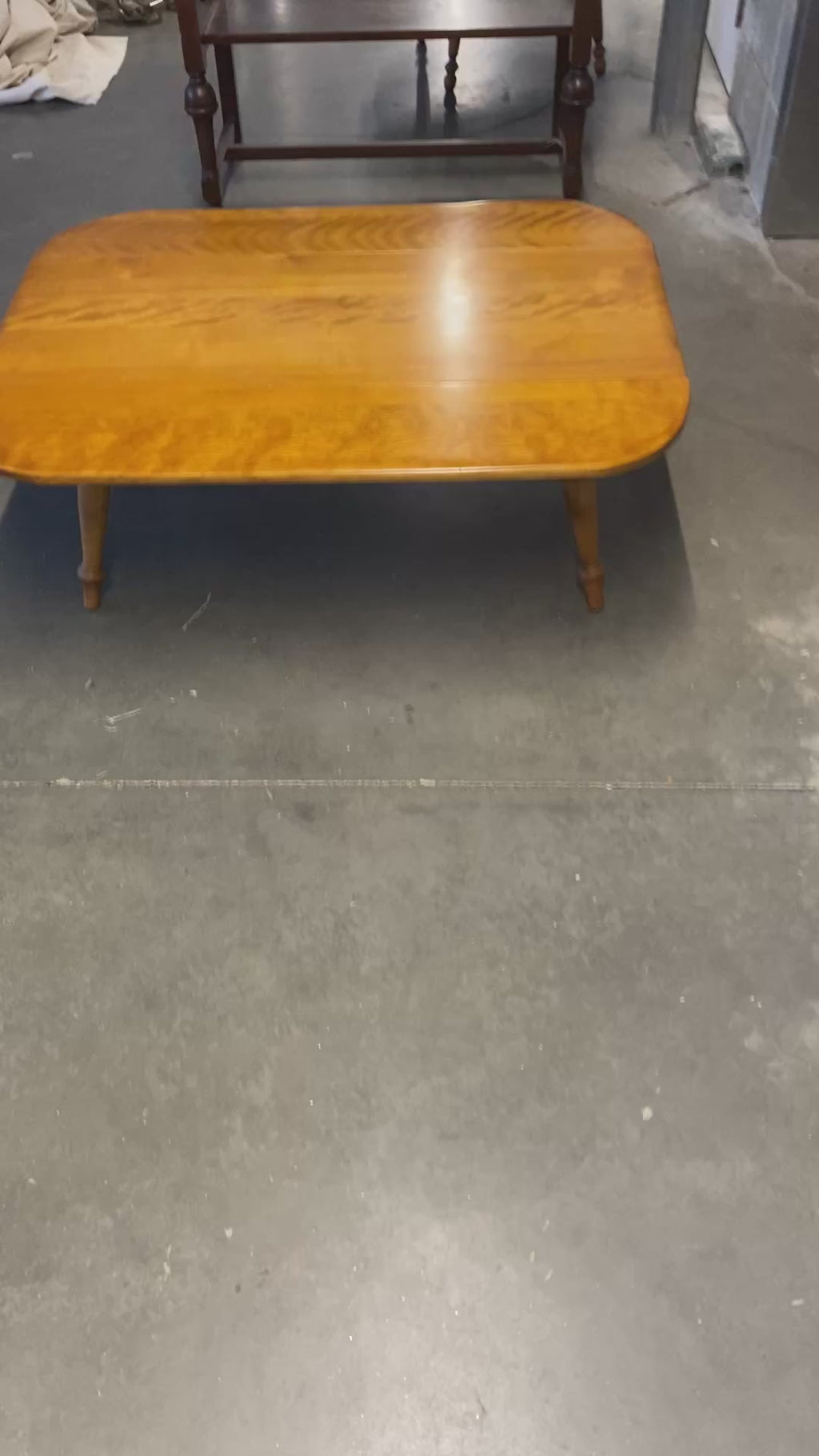 Colonial Revival Maple Drop-Leaf Coffee Table with Turned Legs